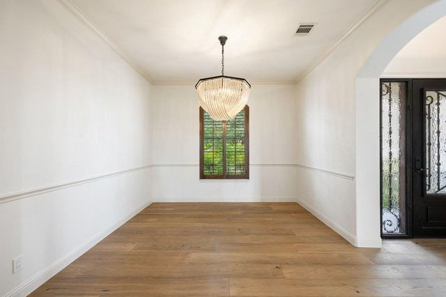 114 Golden Bear DR, Austin, TX 78738