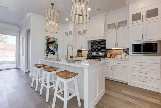 7901 Behr Drive, Edmond, OK 73034