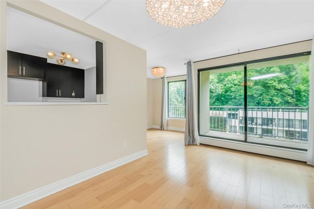 1155 Warburton Avenue 11F, Yonkers, NY 10701