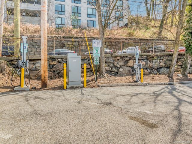 1155 Warburton Avenue 11F, Yonkers, NY 10701
