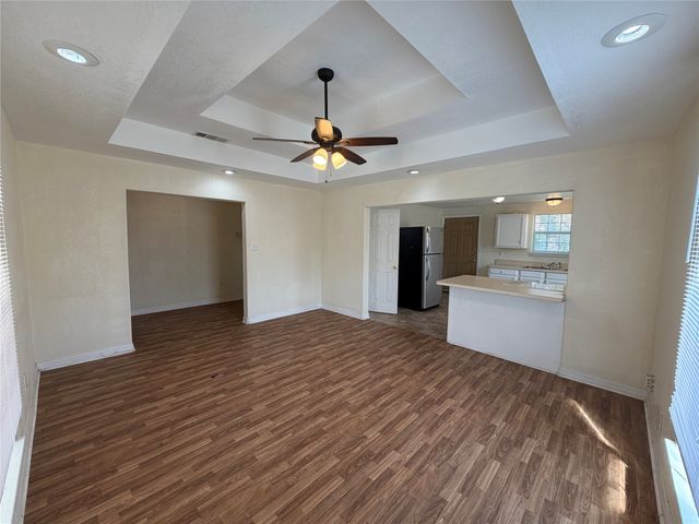 1402 N Commerce Street, Fort Worth, TX 76164