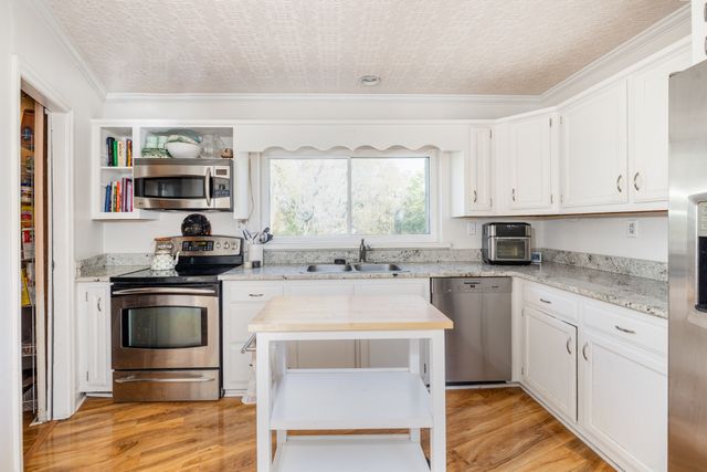 725 Elysian Fields Rd, Nashville, TN 37204