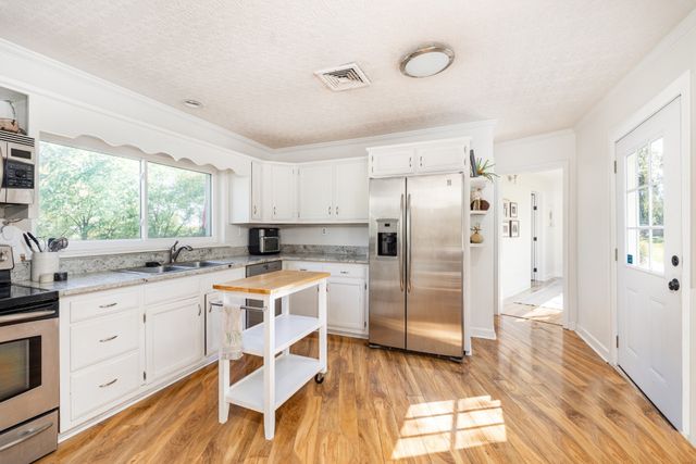 725 Elysian Fields Rd, Nashville, TN 37204