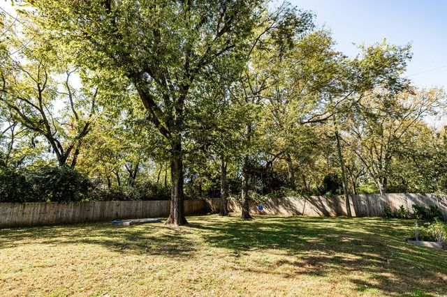 725 Elysian Fields Rd, Nashville, TN 37204