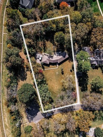 725 Elysian Fields Rd, Nashville, TN 37204