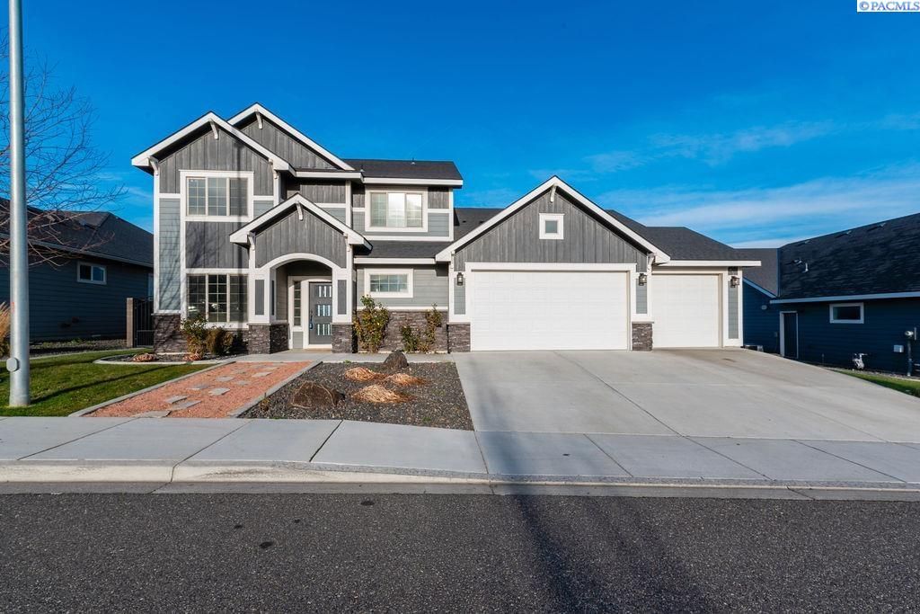 6356 W 38th Ave, Kennewick, WA 99338