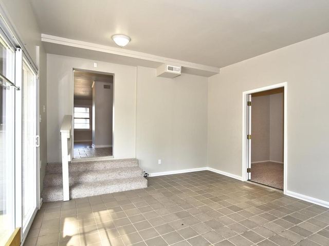 337 S 48th West Avenue, Tulsa, OK 74127