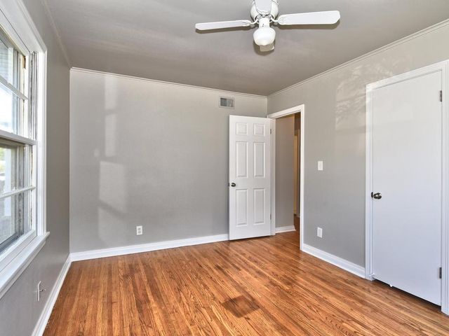 337 S 48th West Avenue, Tulsa, OK 74127