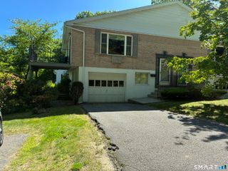 104 Queens Road K104, Torrington, CT 06790