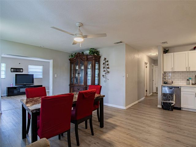 1125 AVENUE L, Haines City, FL 33844
