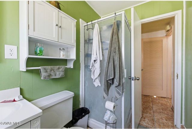 1041 W Avenue H 1, Lancaster, CA 93534