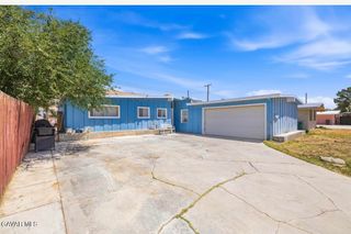 1041 W Avenue H 1, Lancaster, CA 93534