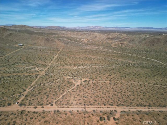 34 La Brisa, Joshua Tree, CA 92252