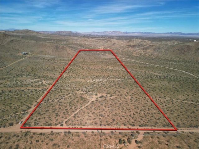 34 La Brisa, Joshua Tree, CA 92252