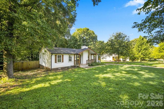 600 Briarcreek Road, Gastonia, NC 28056