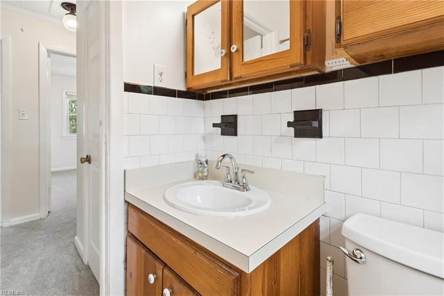 1012 72nd ST, Newport News, VA 23605