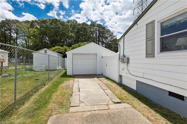 1012 72nd ST, Newport News, VA 23605