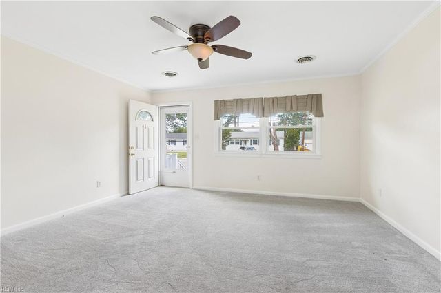 1012 72nd ST, Newport News, VA 23605