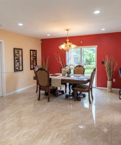 2720 NW 11th Street, Fort Lauderdale, FL 33311