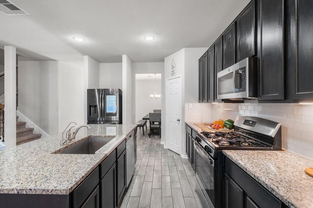 32318 Dusted Bronze Street, Brookshire, TX 77423