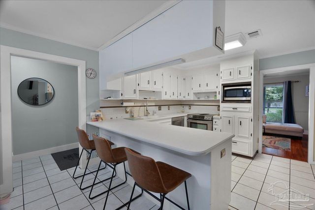 1161 Tamara Dr, Pensacola, FL 32504