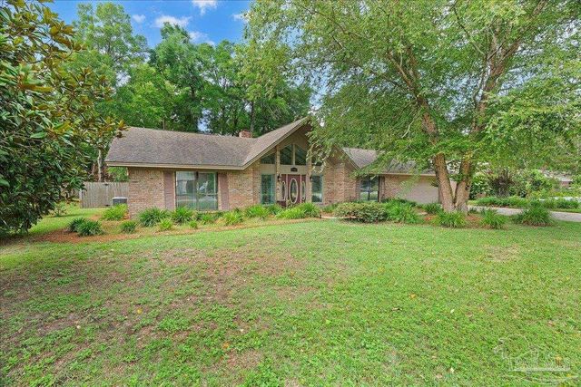 1161 Tamara Dr, Pensacola, FL 32504