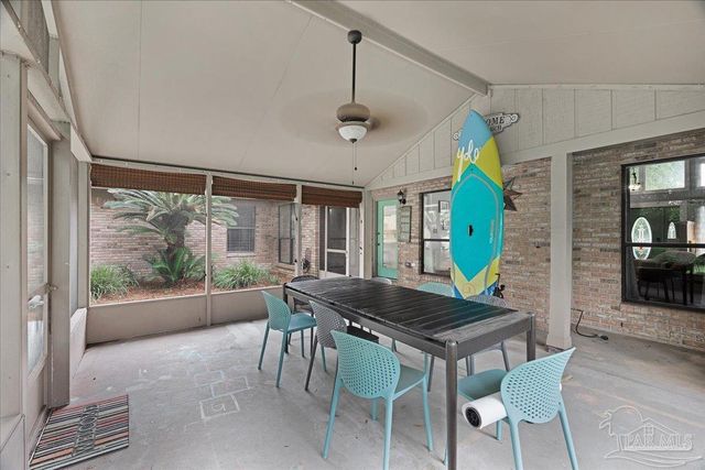 1161 Tamara Dr, Pensacola, FL 32504