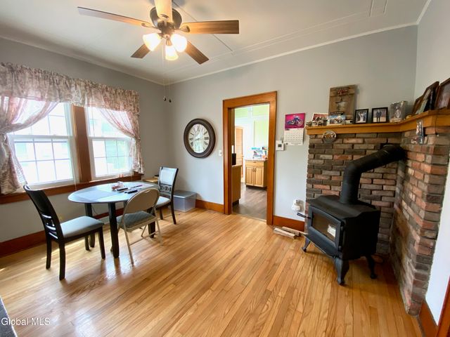 38 Van Heusen Street, Colonie, NY 12205