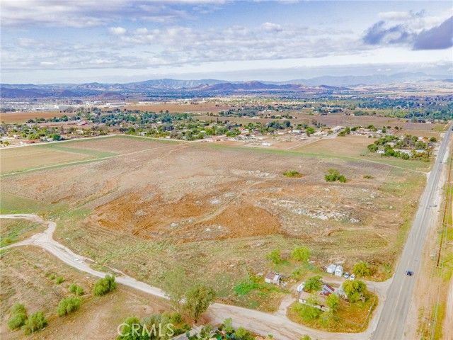 23489 Mapes Road, Romoland, CA 92585