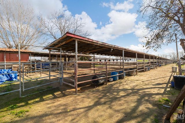 301 Sycamore Drive, Bakersfield, CA 93308