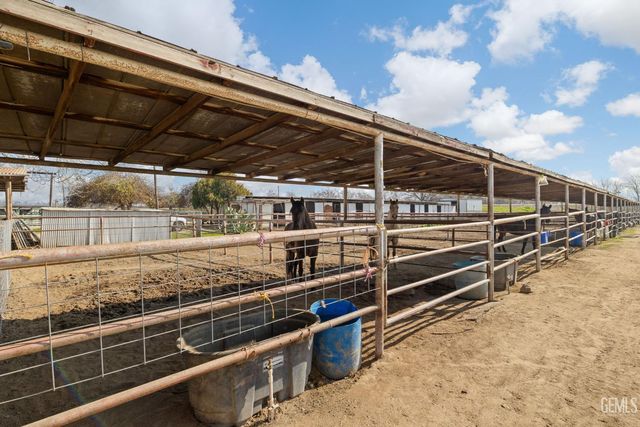 301 Sycamore Drive, Bakersfield, CA 93308