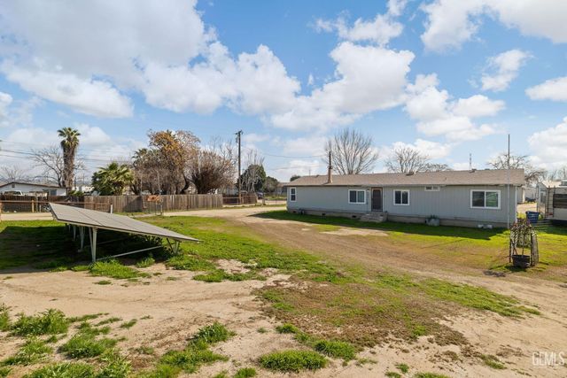 301 Sycamore Drive, Bakersfield, CA 93308