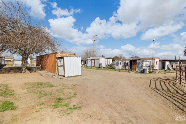 301 Sycamore Drive, Bakersfield, CA 93308