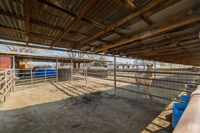 301 Sycamore Drive, Bakersfield, CA 93308