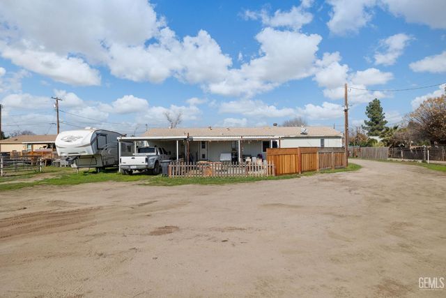 301 Sycamore Drive, Bakersfield, CA 93308