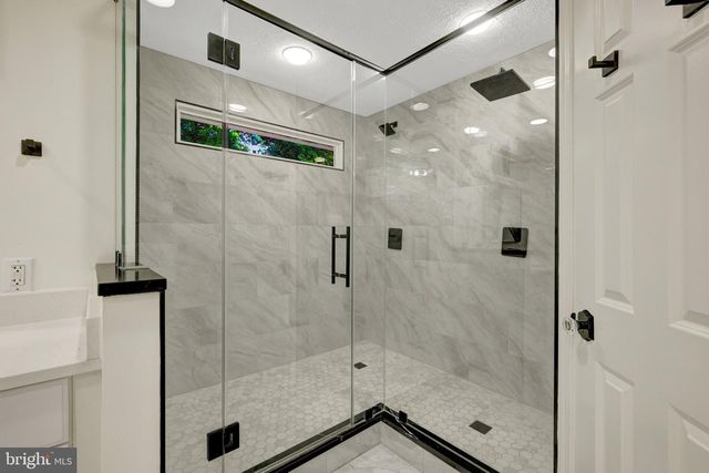10910 WILDER POINT LN, Reston, VA 20191