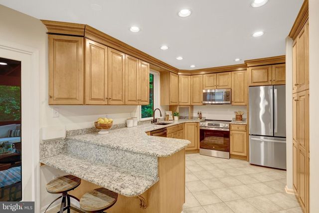 10910 WILDER POINT LN, Reston, VA 20191
