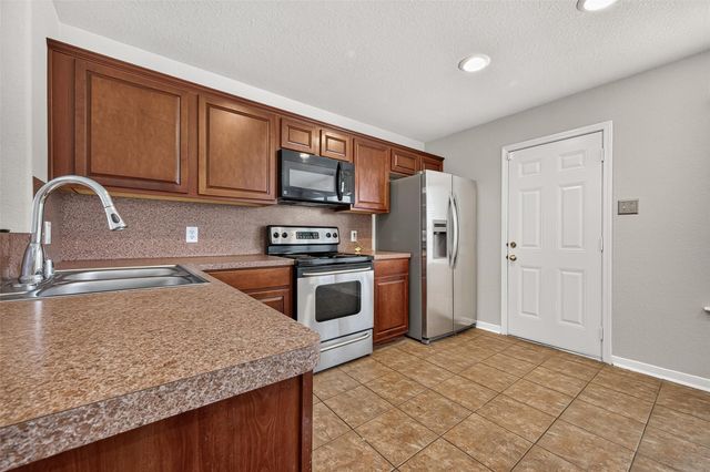 5631 Eagle Landing, Houston, TX 77085