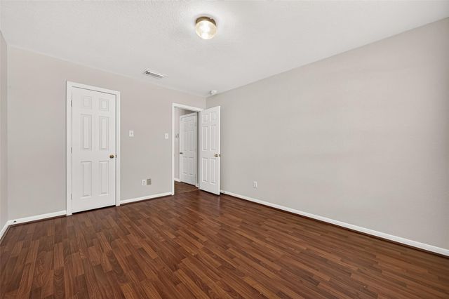 5631 Eagle Landing, Houston, TX 77085