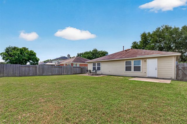 5631 Eagle Landing, Houston, TX 77085