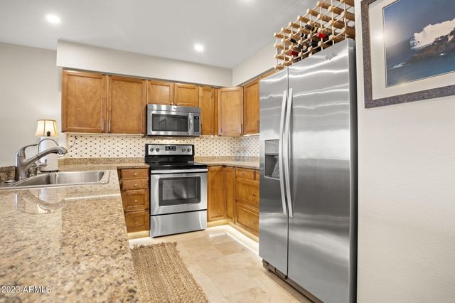 10080 E MOUNTAINVIEW LAKE Drive 254, Scottsdale, AZ 85258
