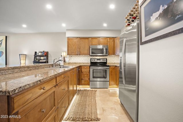 10080 E MOUNTAINVIEW LAKE Drive 254, Scottsdale, AZ 85258