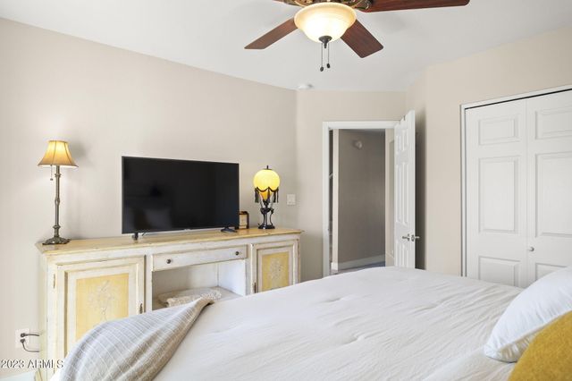 10080 E MOUNTAINVIEW LAKE Drive 254, Scottsdale, AZ 85258
