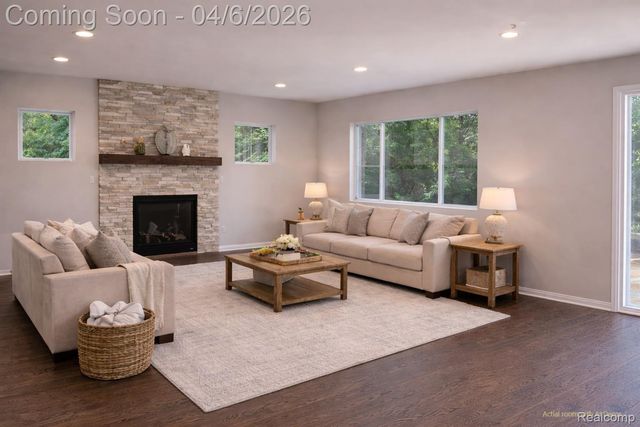 34607 John Bartley Circle, Sterling Heights, MI 48310