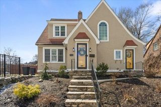 860 Pleasant St, Worcester, MA 01602