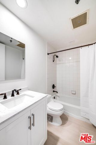 2132 Century Park Lane 104, Los Angeles, CA 90067