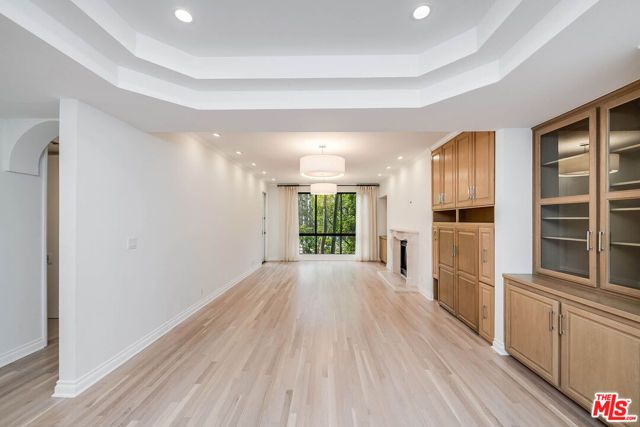 2132 Century Park Lane 104, Los Angeles, CA 90067