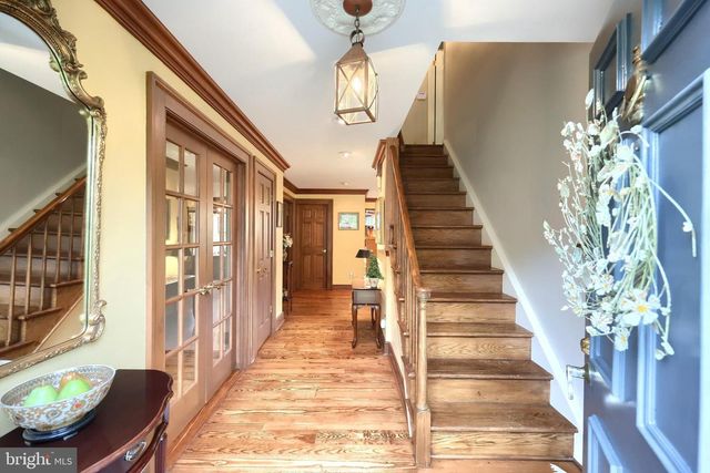 3220 ROUND HILL RD, York, PA 17402