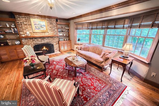 3220 ROUND HILL RD, York, PA 17402