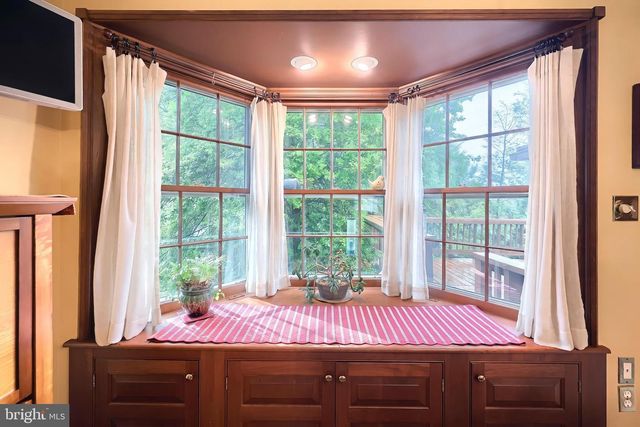 3220 ROUND HILL RD, York, PA 17402